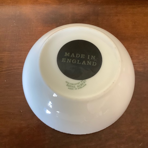 SOLD. ROYAL ALBERT MINI SAUCE BOWL - Picture 2 of 3